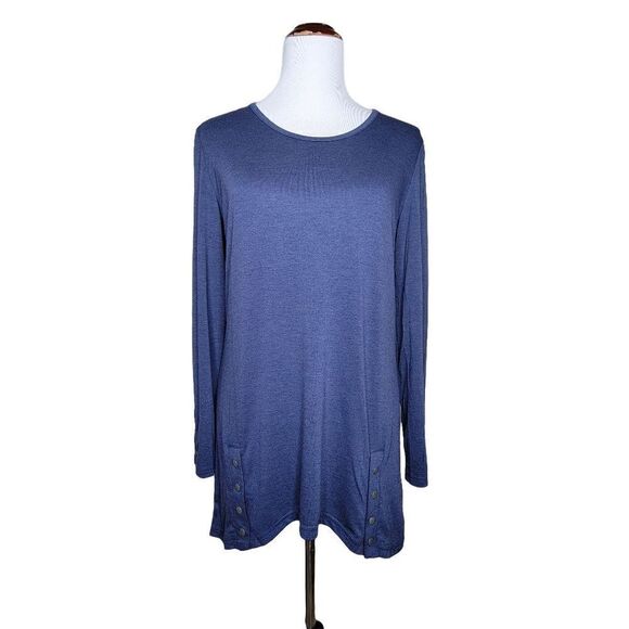 Simply Noelle Crew Neck Long Sleeve Snap Detail Knit Tunic - Picture 11 of 11